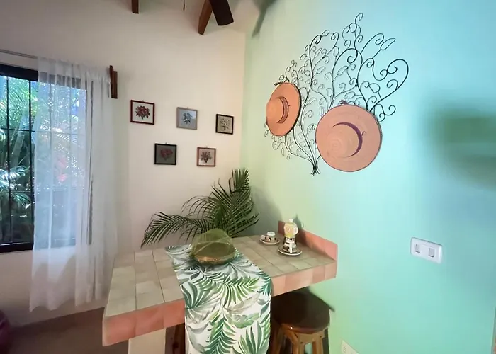 Hotel The Inner Light Yoga *